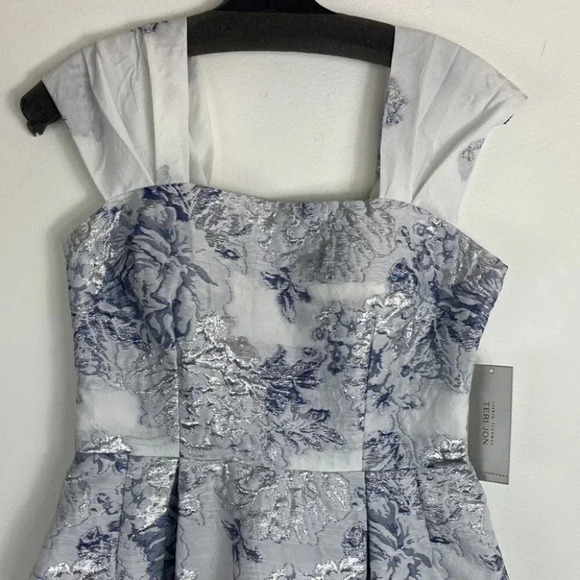 Teri Jon Dress Fit & Flare White Blue Floral Jacquard Cocktail 229240 Wedding - Picture 7 of 16